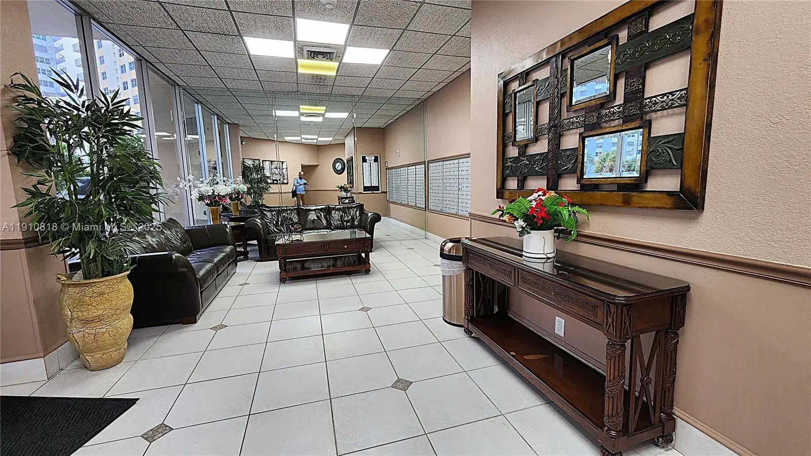 1825 S Ocean Dr # 209, Hallandale Beach FL 33009
