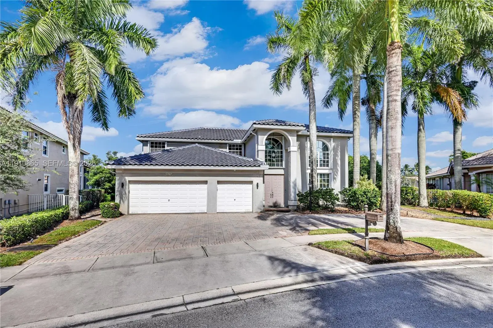 13787 NW 19th Ct, Pembroke Pines FL 33028