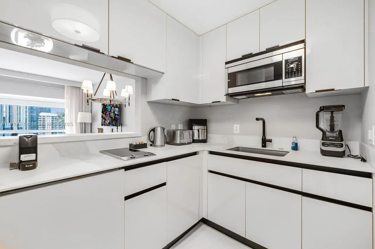 1435 Brickell Ave # 3410, Miami FL 33131