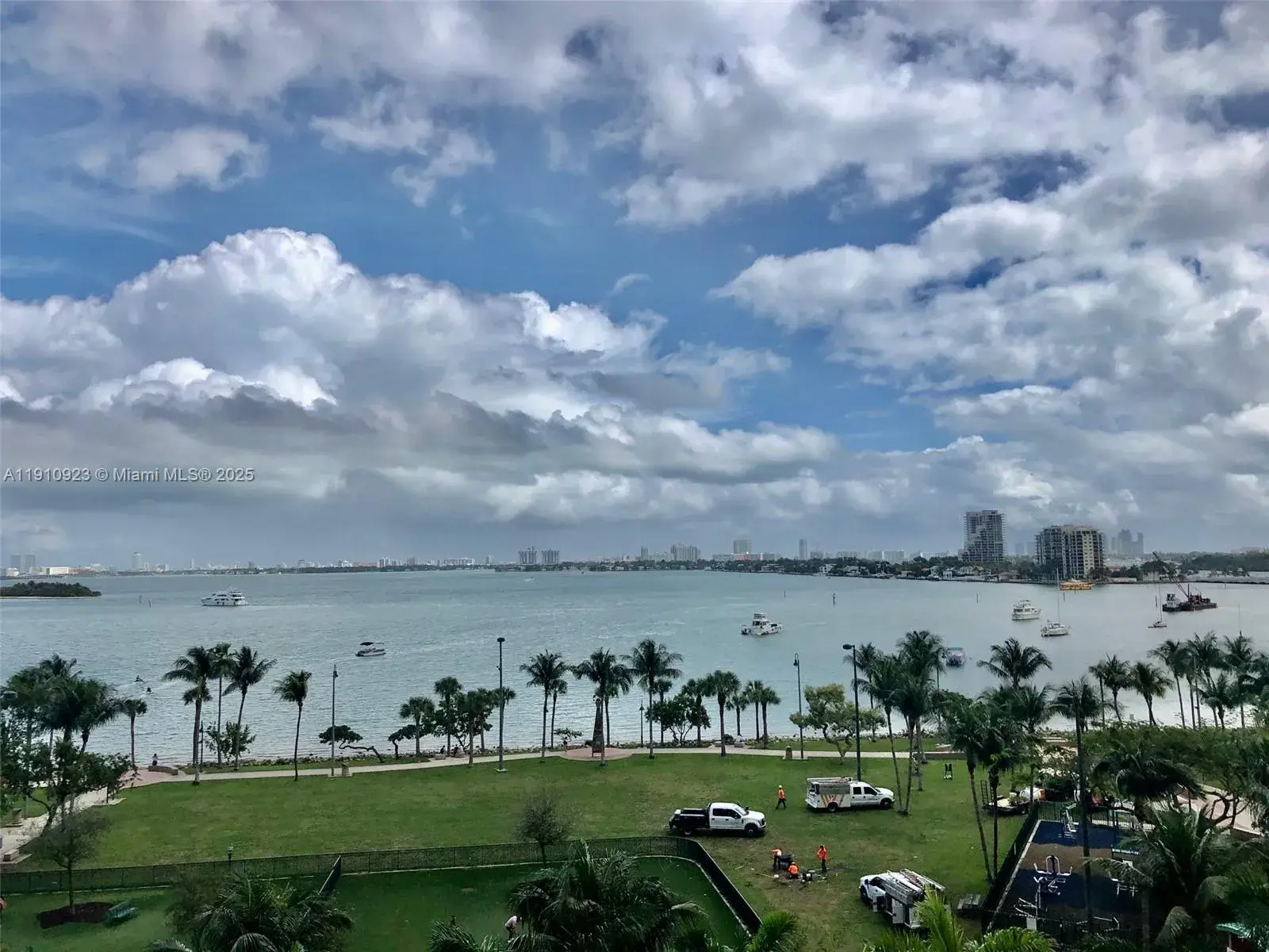 2 bedroom 2 bath Residential for sale at 1800 N Bayshore Dr # 605, Miami FL 33132