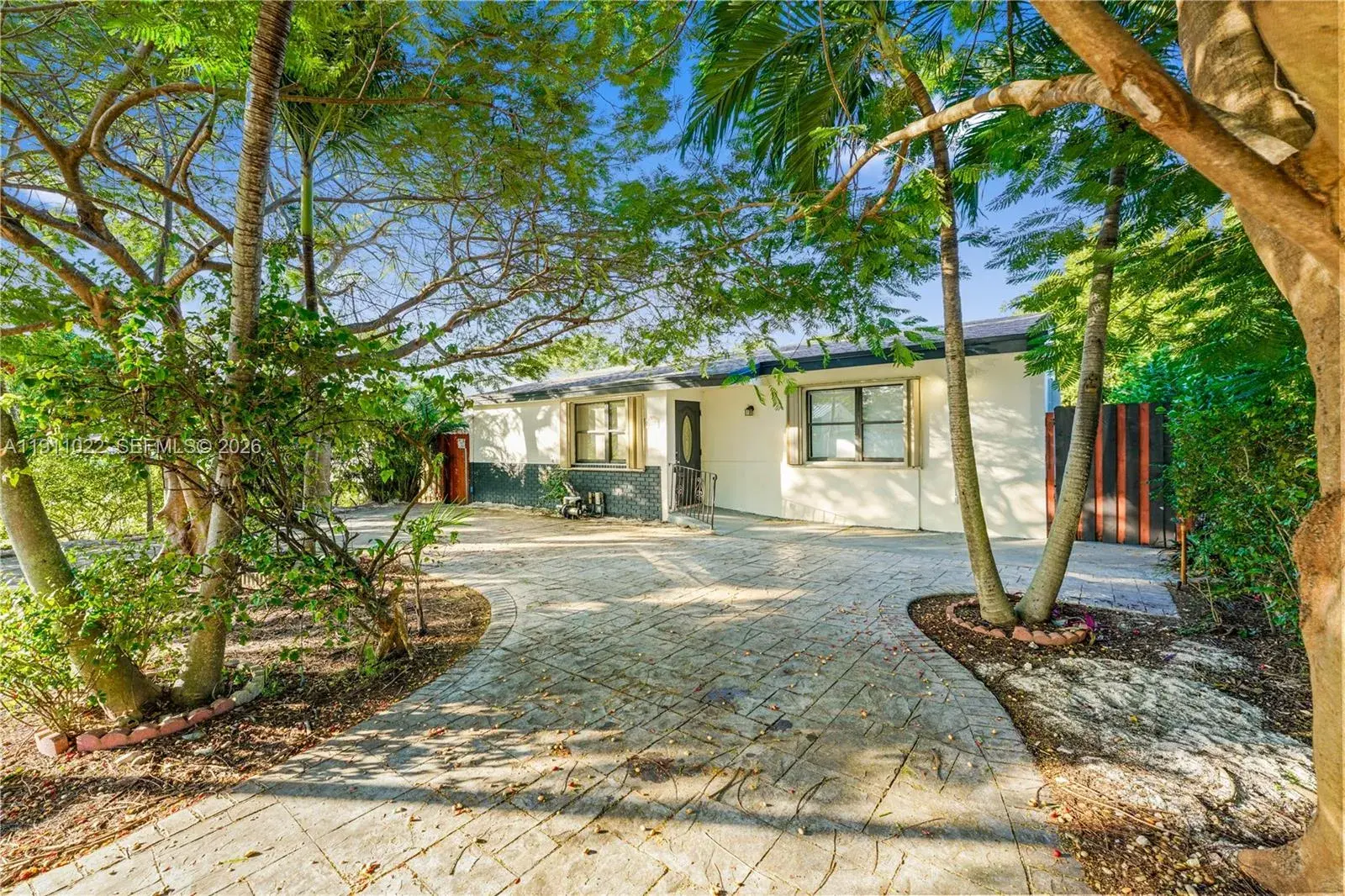 4 bedroom 3 bath Residential for sale at 2827 Adams St, Hollywood FL 33020