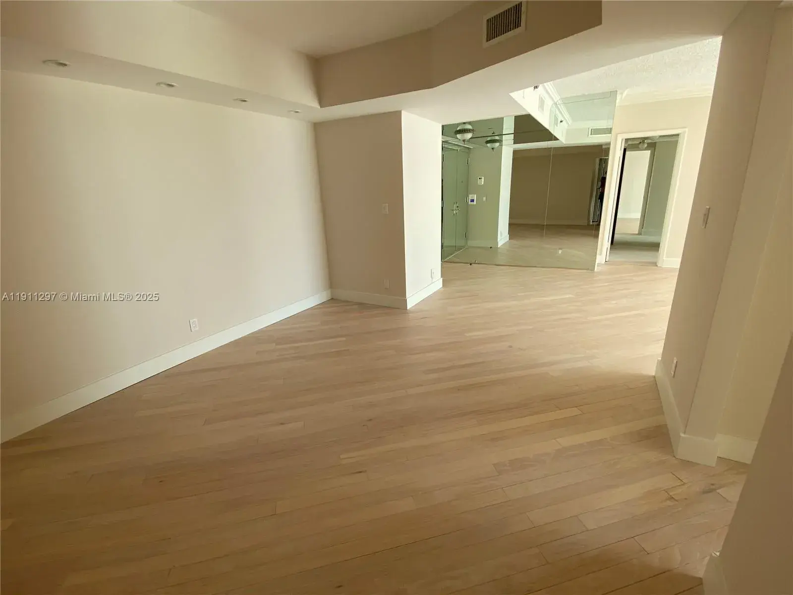 20281 E Country Club Dr # 511, Aventura FL 33180