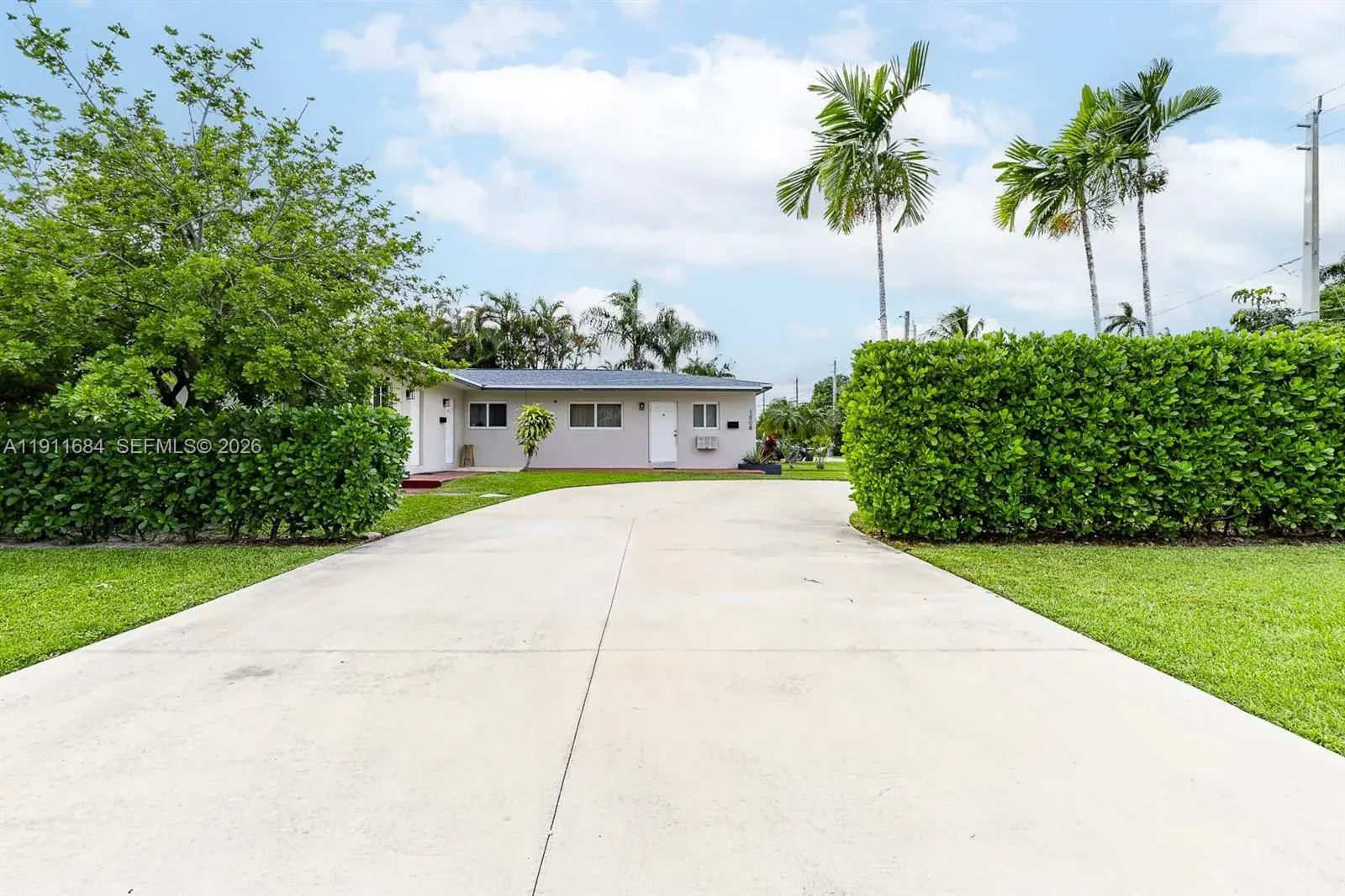 1508 E Garfield St, Hollywood FL 33020