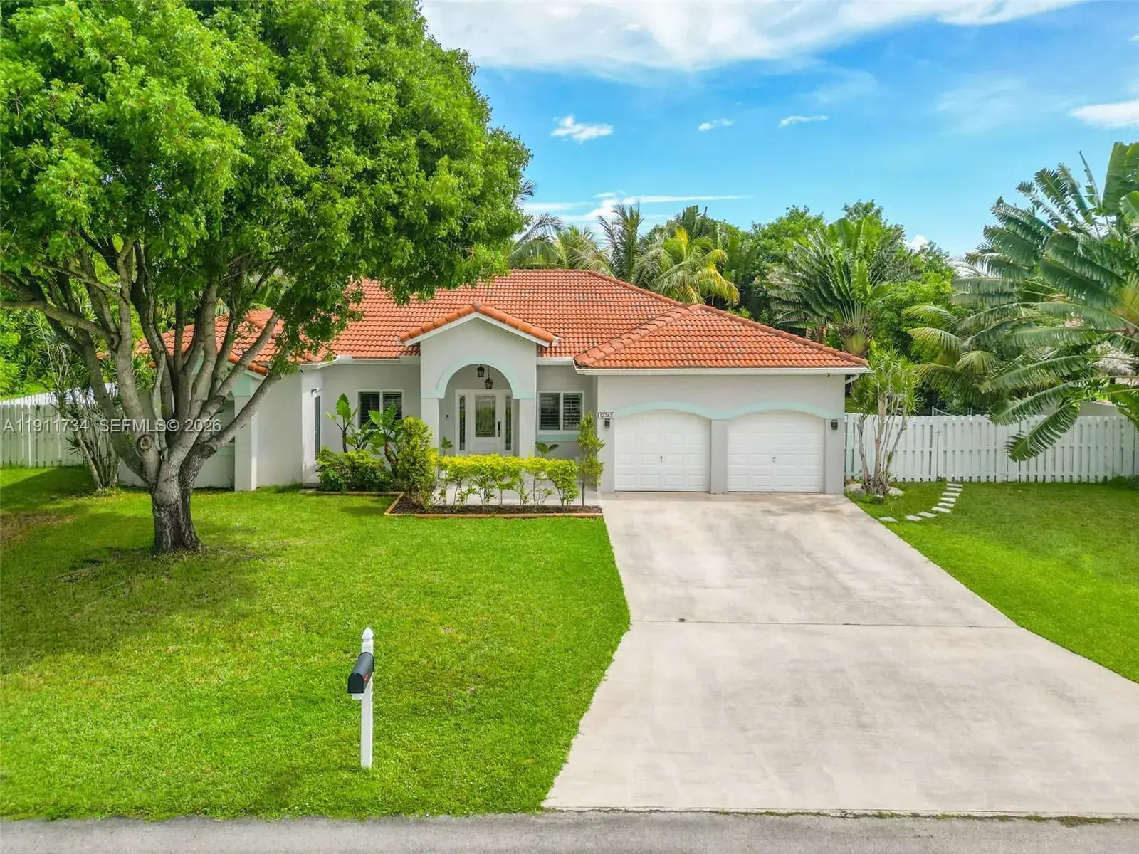 4 bedroom 3 bath Residential for sale at 12743 SW 220th St, Miami FL 33170