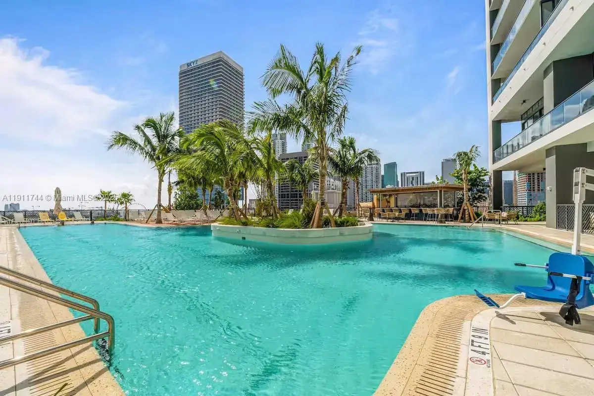 601 NE 1 Ave # 1906, Miami FL 33137
