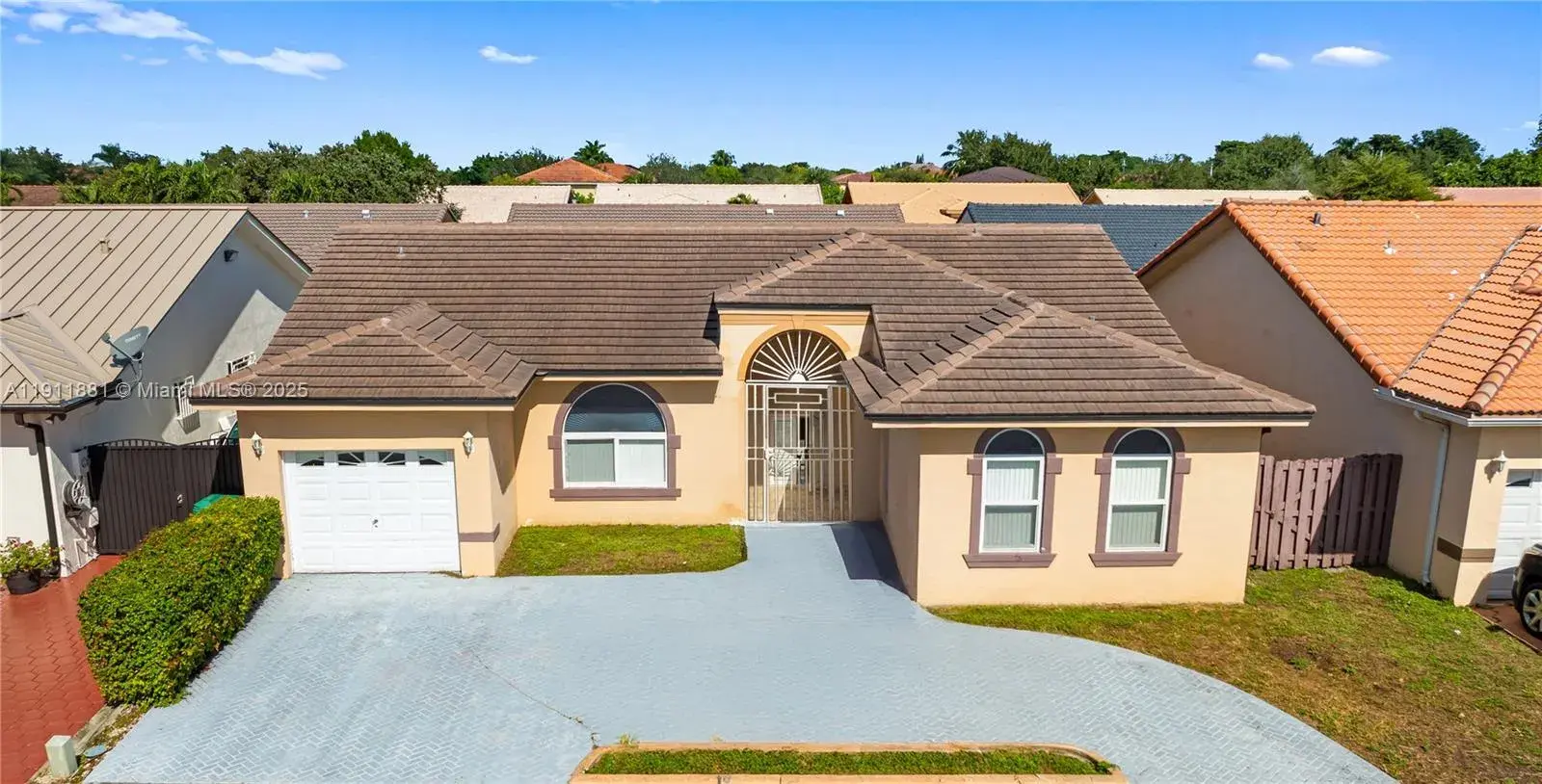 3 bedroom 2 bath Residential for sale at 8761 NW 142nd St, Miami Lakes FL 33018