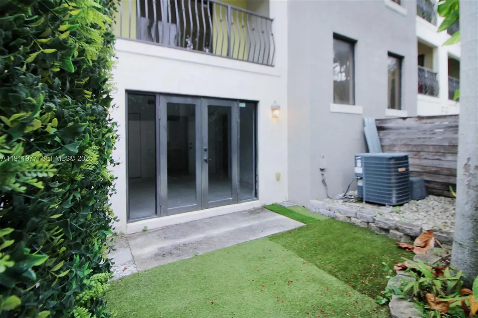 2 bedroom 2 bath Residential for sale at 3204 Bird Ave # 119, Miami FL 33133