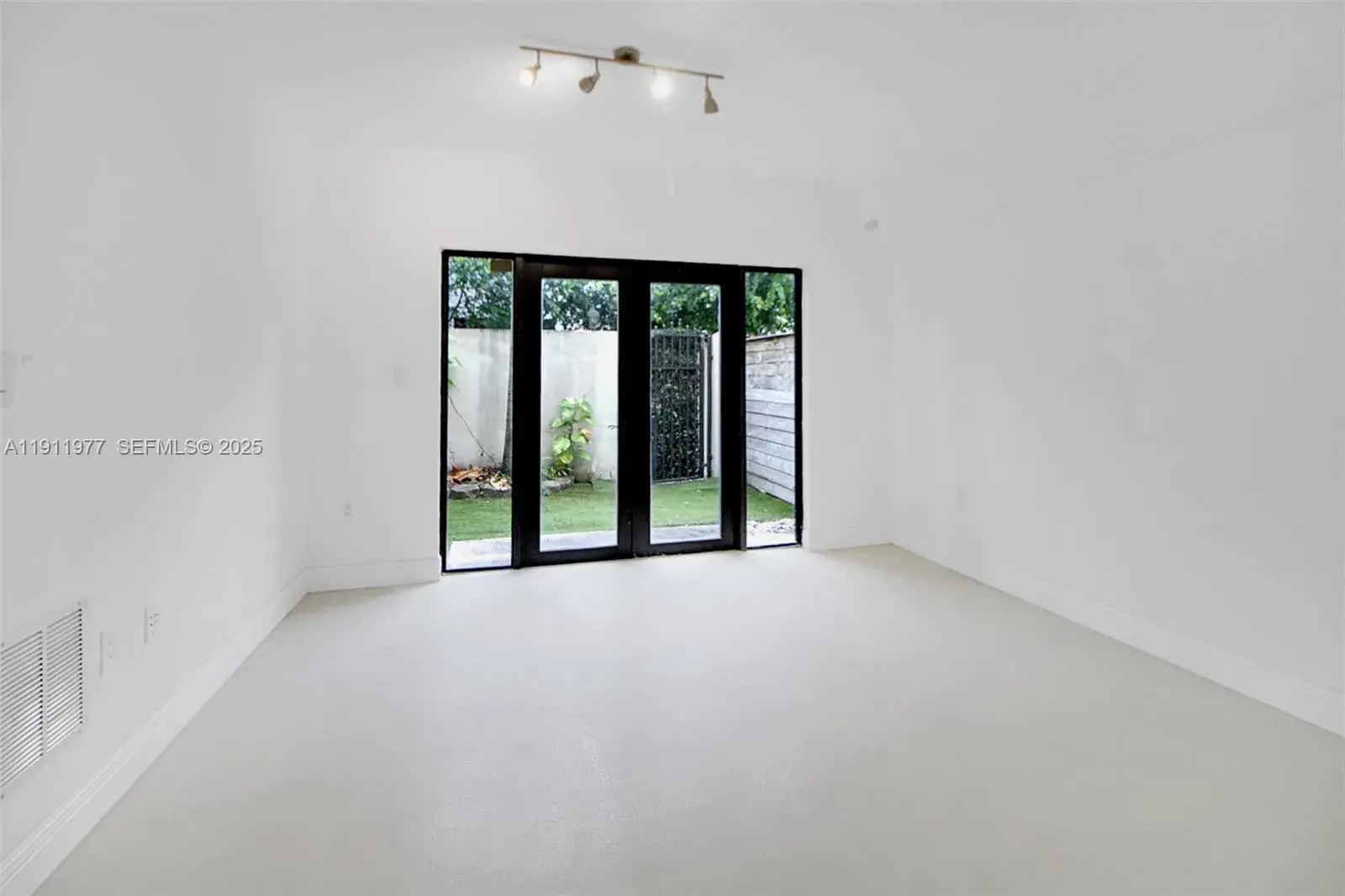 3204 Bird Ave # 119, Miami FL 33133