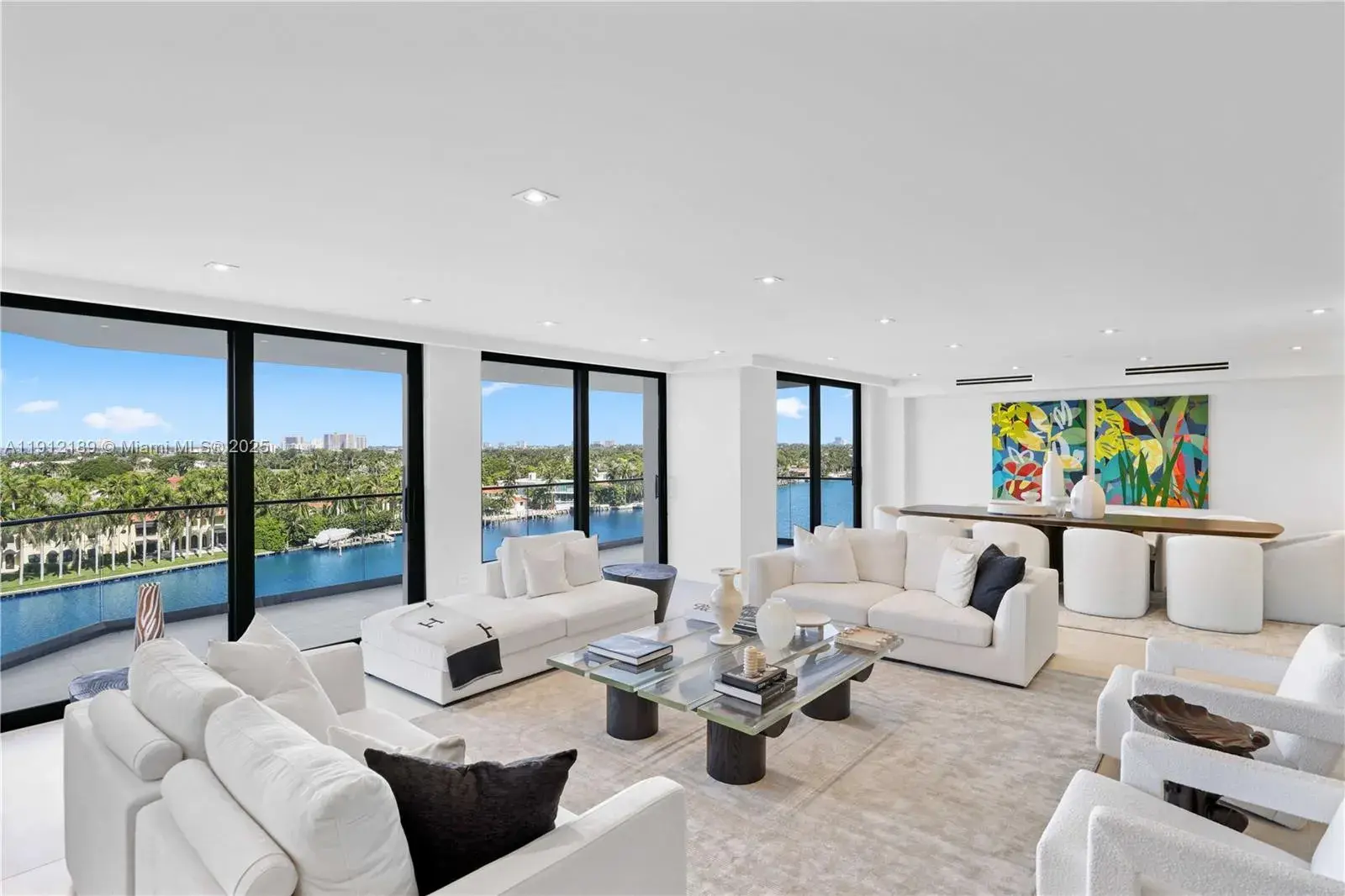 4 bedroom 3 bath for sale at 5500 Collins Ave # 902, Miami Beach FL 33140