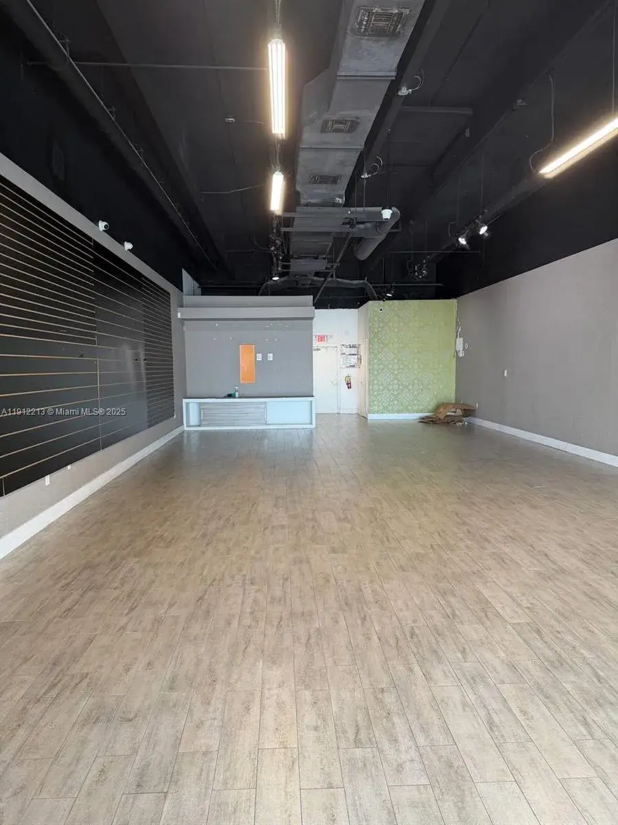 Commercial Sale for sale at 2621 NW 79th Ave, Doral FL 33122