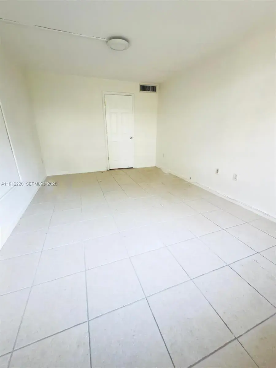 1301 NE 191st St # F110, Miami FL 33179 photo 5