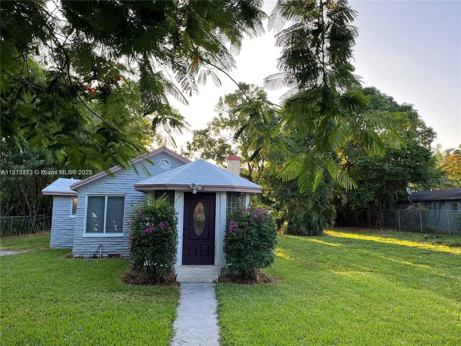 2 bedroom 2 bath Residential for sale at 1140 NW 4th Ave, Fort Lauderdale FL 33311