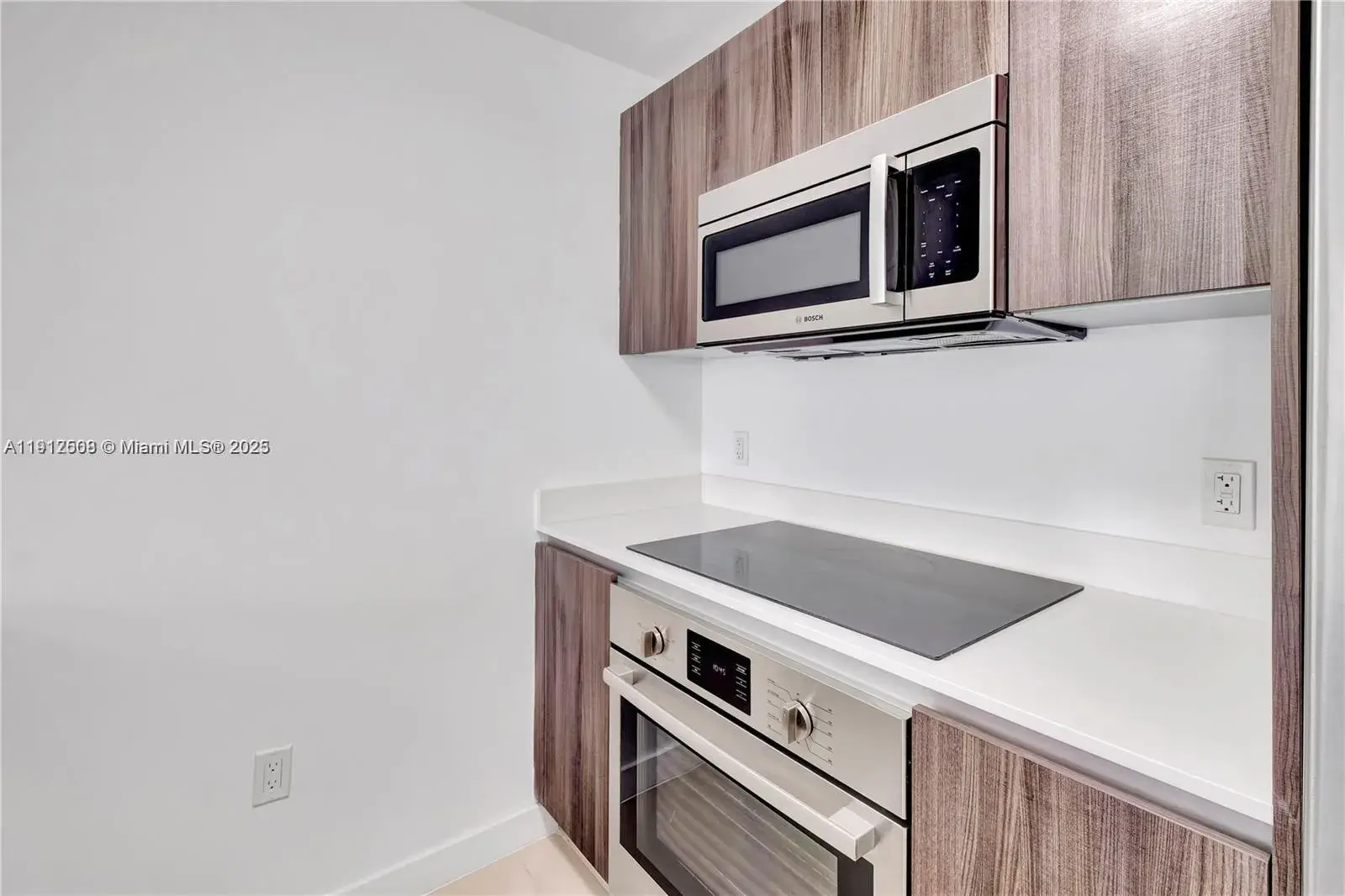 488 NE 18th St # 3204, Miami FL 33132
