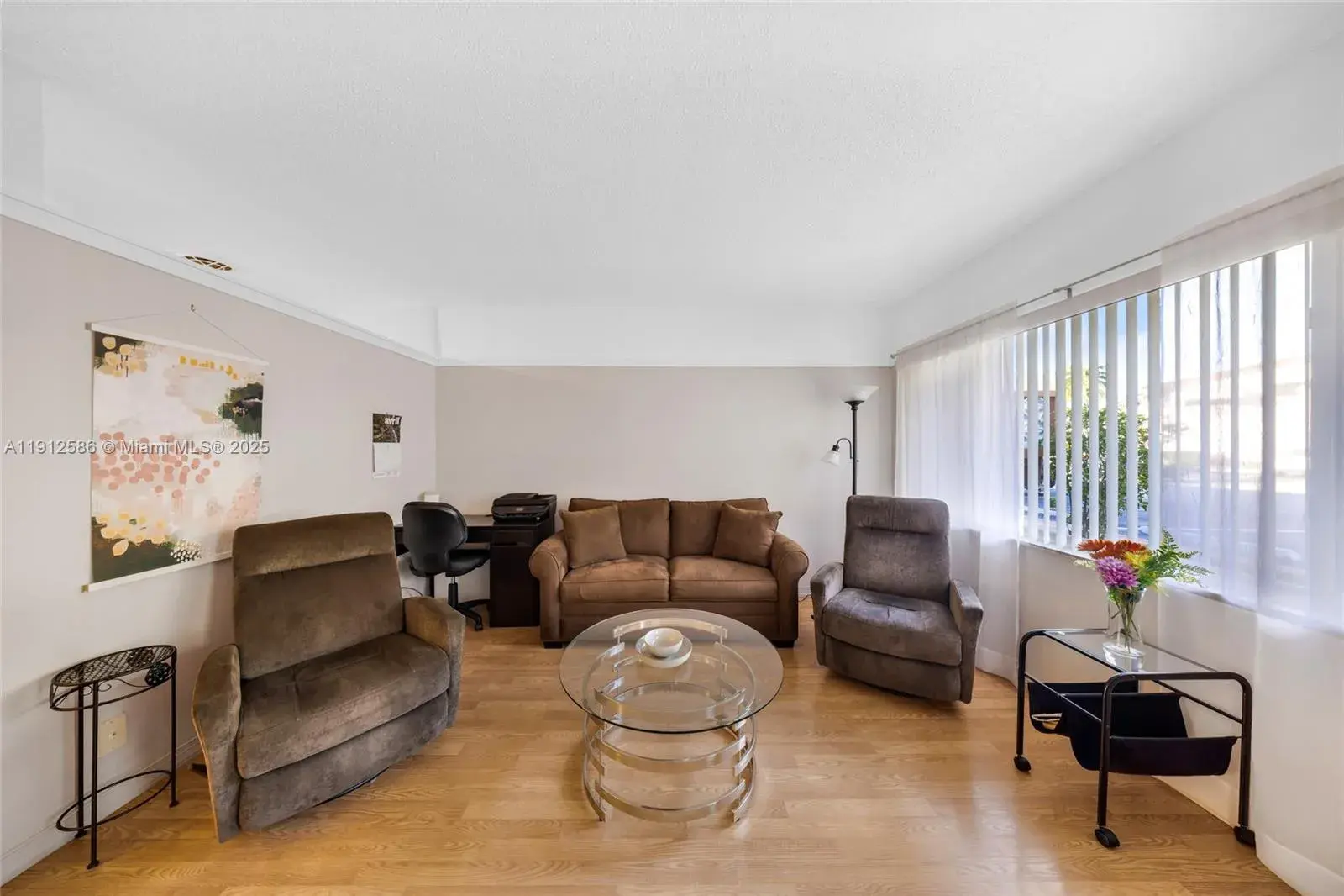 1 bedroom 1 bath Residential for sale at 900 SW 10th Ter # 8S, Hallandale Beach FL 33009
