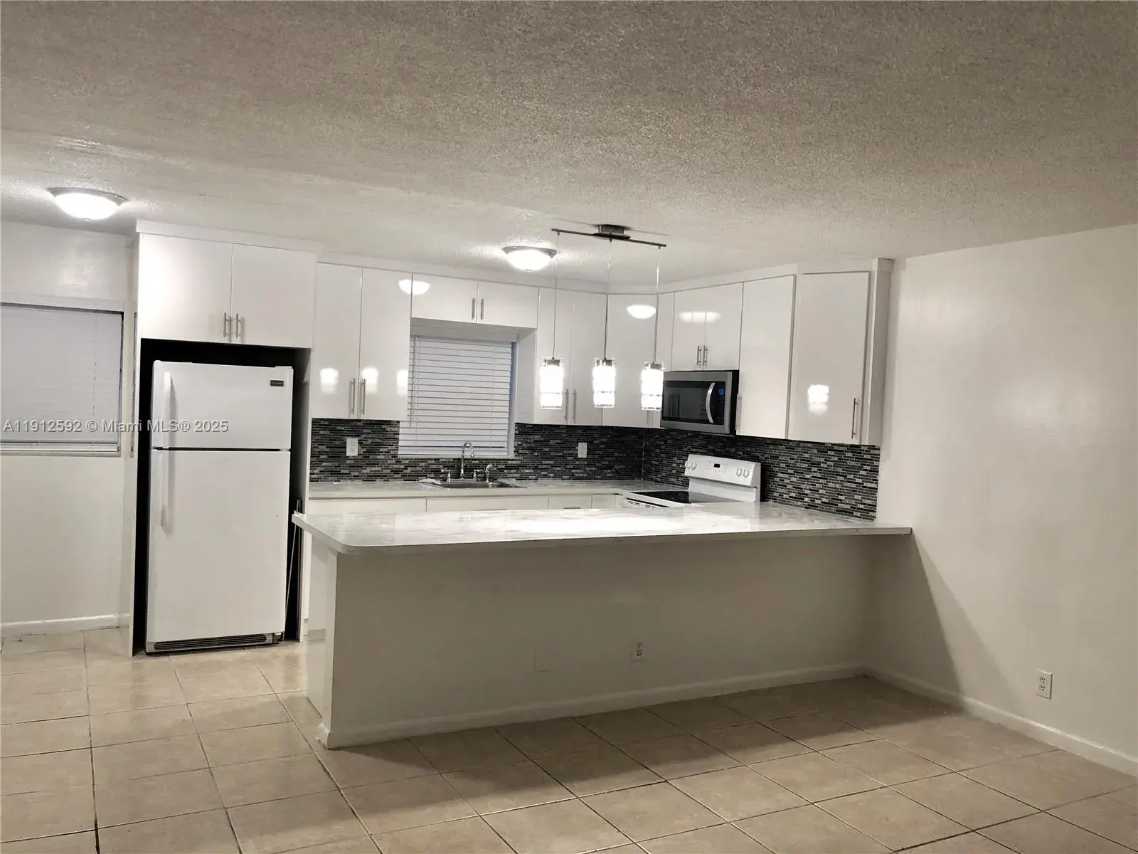 2521 Pierce St # 3, Hollywood FL 33020