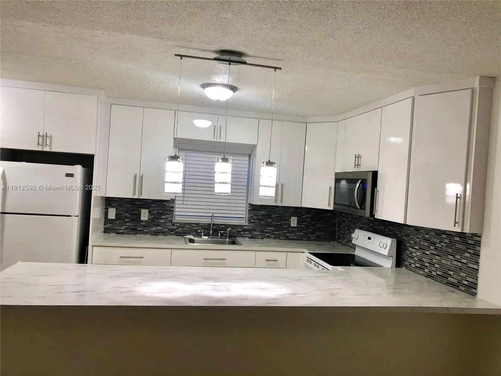 2521 Pierce St # 3, Hollywood FL 33020
