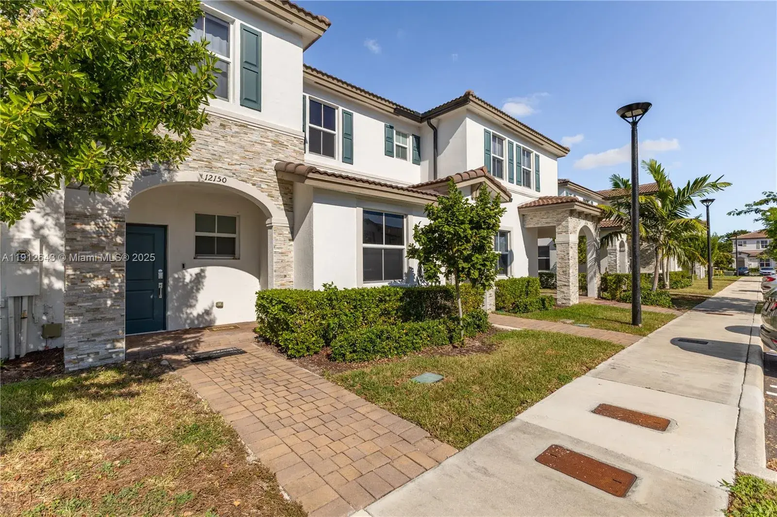 12150 NW 23rd Ct, Miami FL 33167