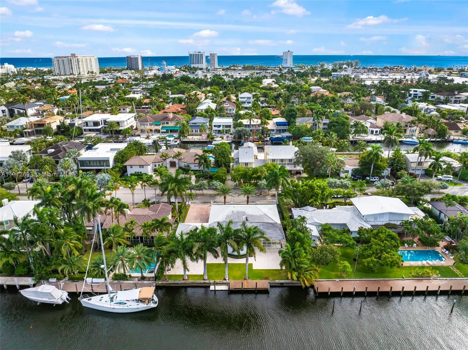 633 Solar Isle Dr, Fort Lauderdale FL 33301