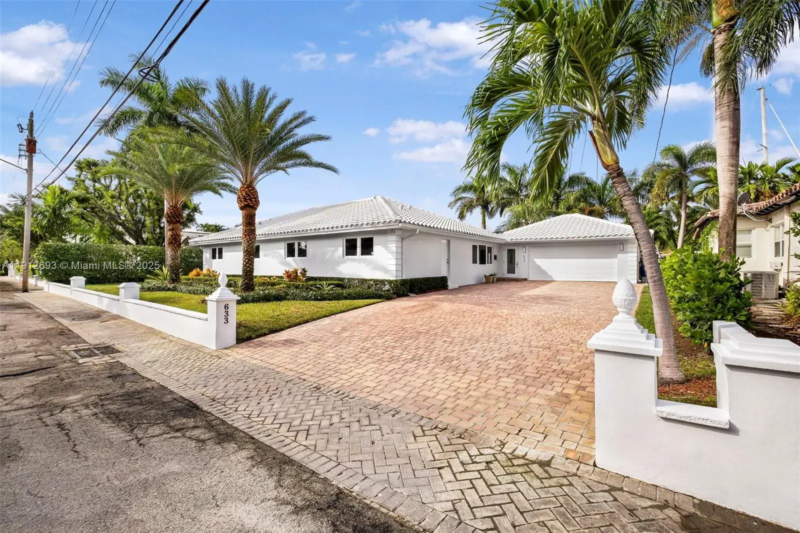 633 Solar Isle Dr, Fort Lauderdale FL 33301