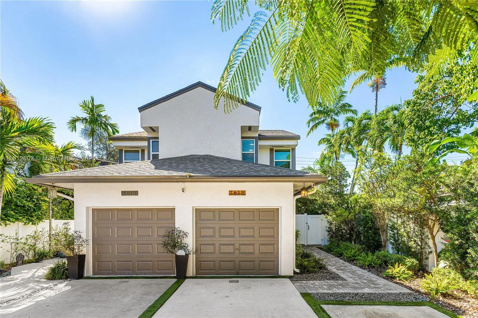 2 bedroom 2 bath Residential Lease for rent at 1616 NE 5th St., Fort Lauderdale FL 33301