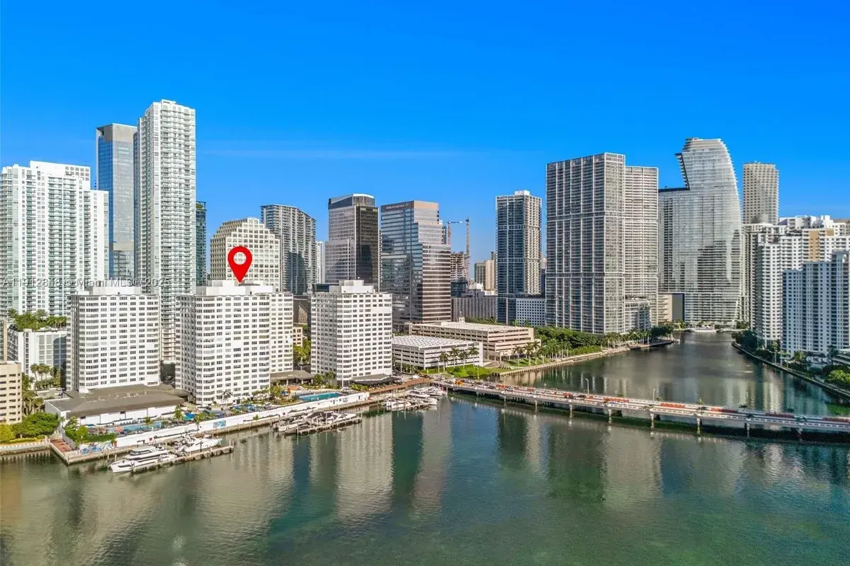 905 Brickell Bay Dr # 931, Miami FL 33131