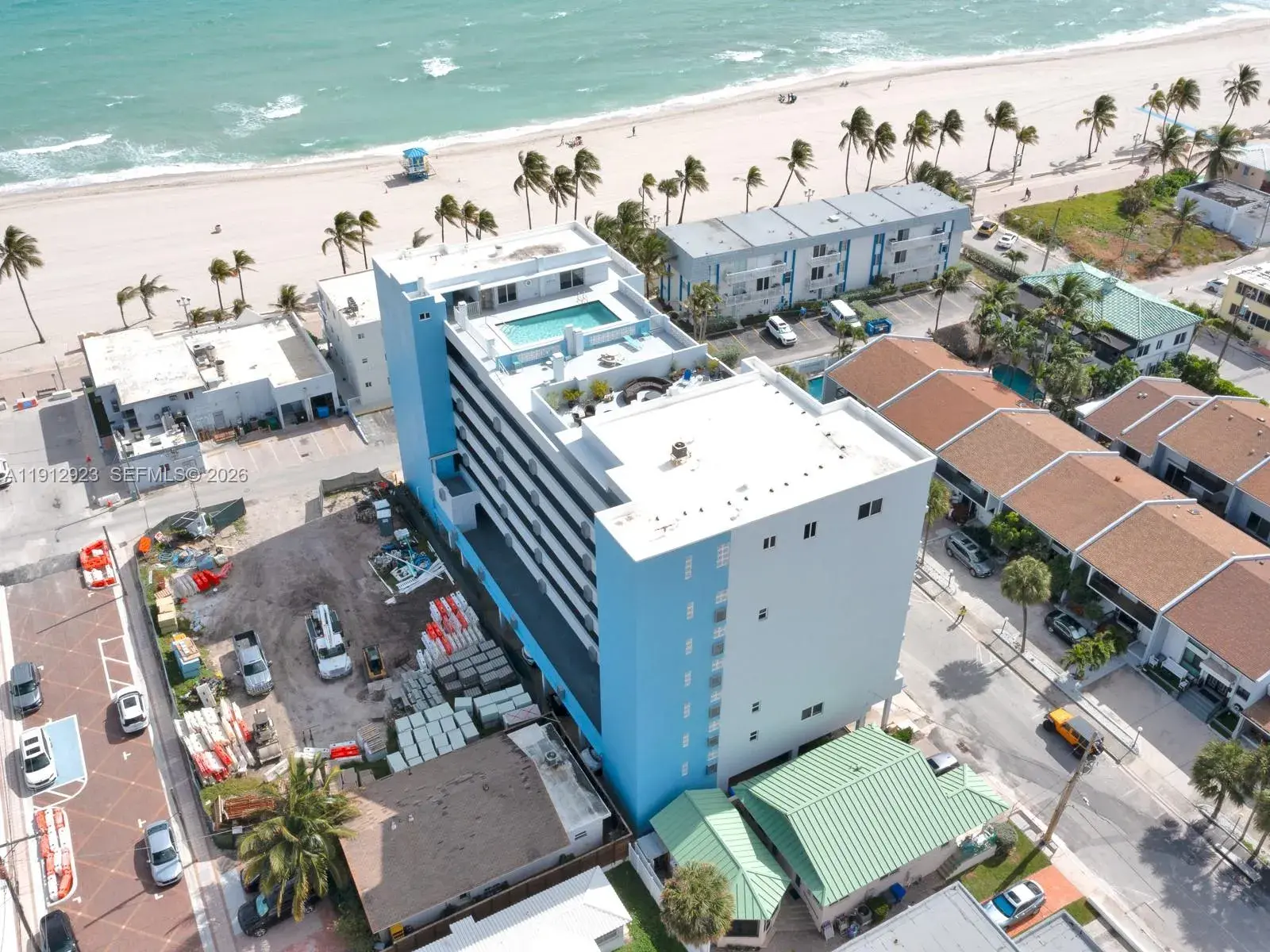 3 bedroom 2 bath Residential for sale at 320 S Surf Rd # 801, Hollywood FL 33019