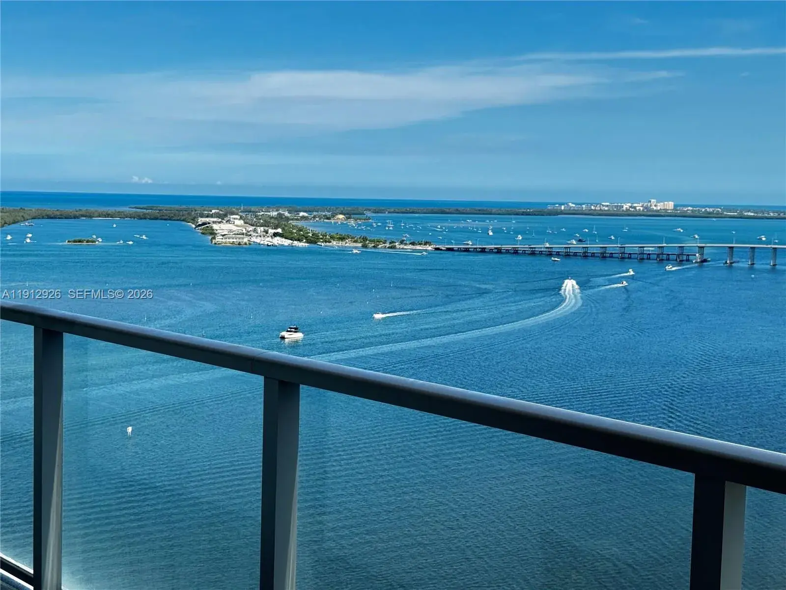 1 bedroom 1 bath Residential Lease for rent at 1155 Brickell Bay Dr # 3405, Miami FL 33131
