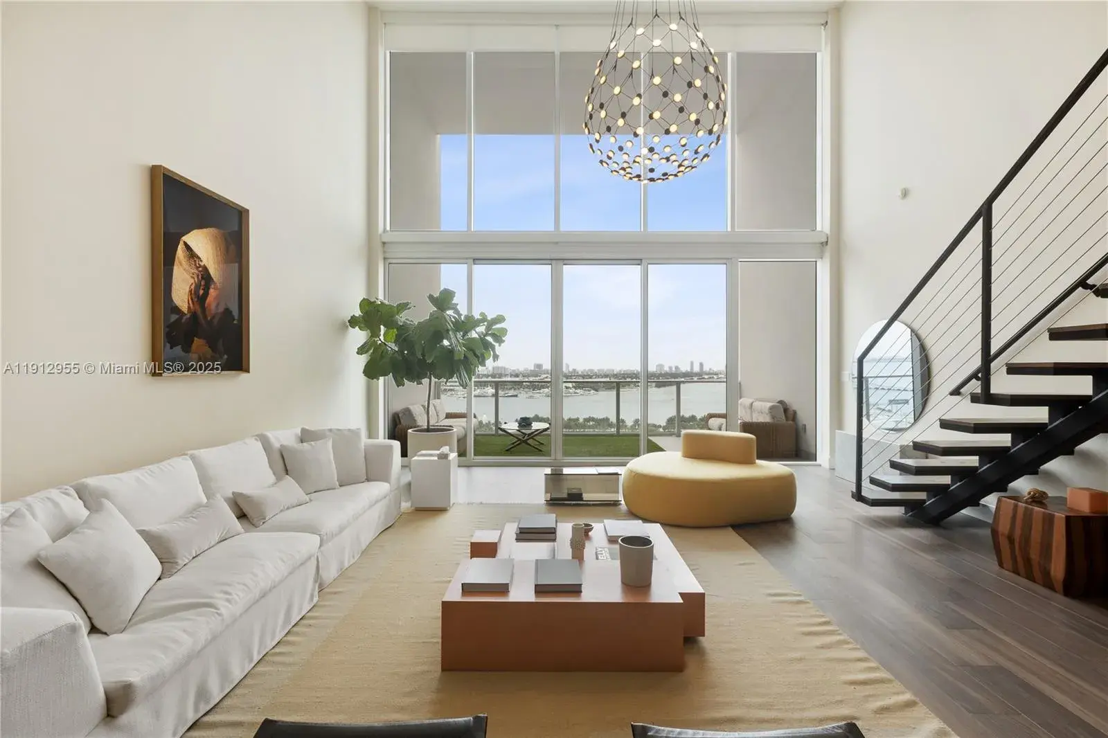 1040 Biscayne Blvd # 1602, Miami FL 33132