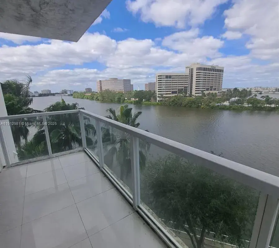 5085 NW 7th St # 602, Miami FL 33126