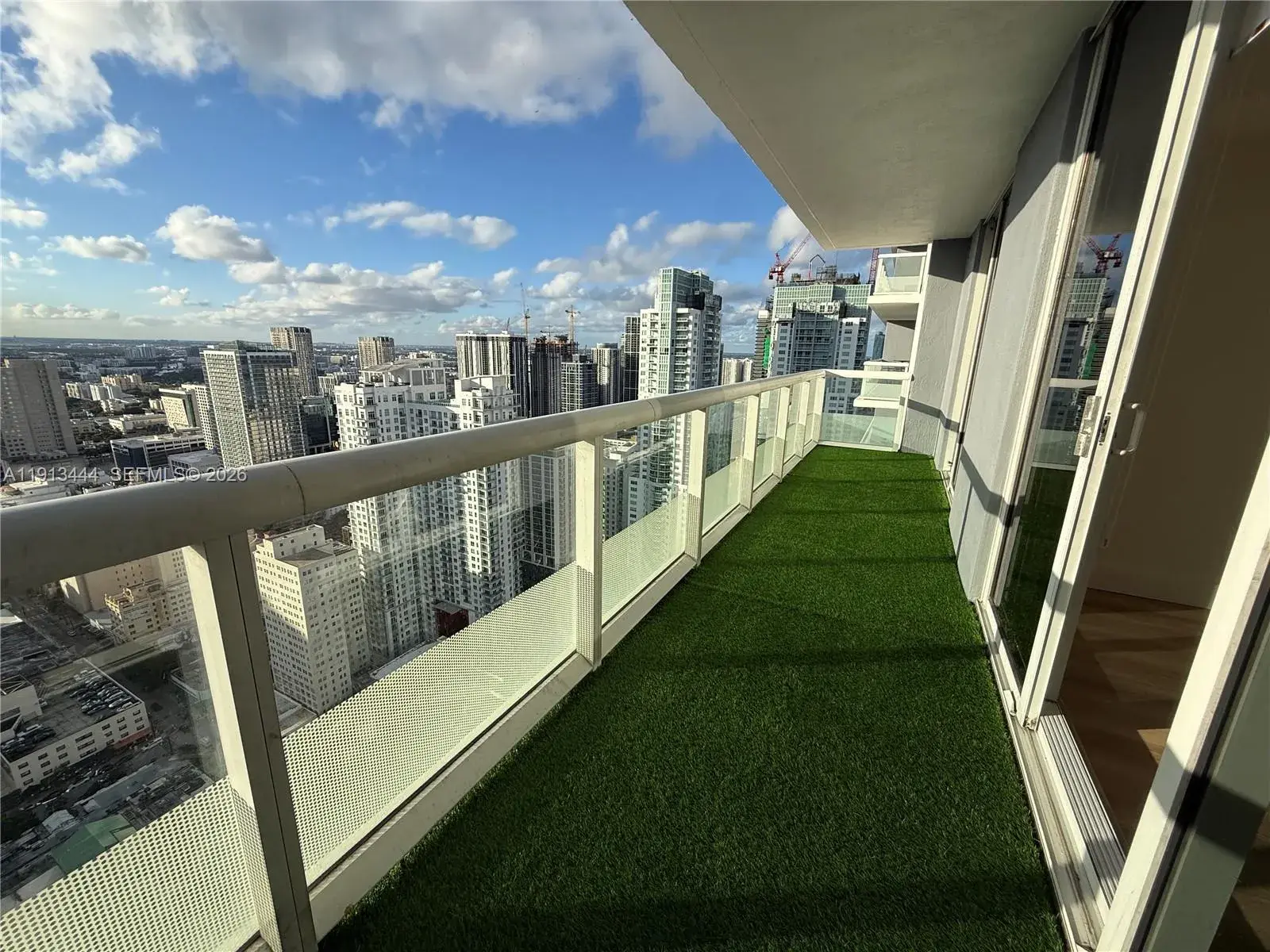 1 bedroom 1 bath Residential for sale at 50 Biscayne Blvd # 4807, Miami FL 33132