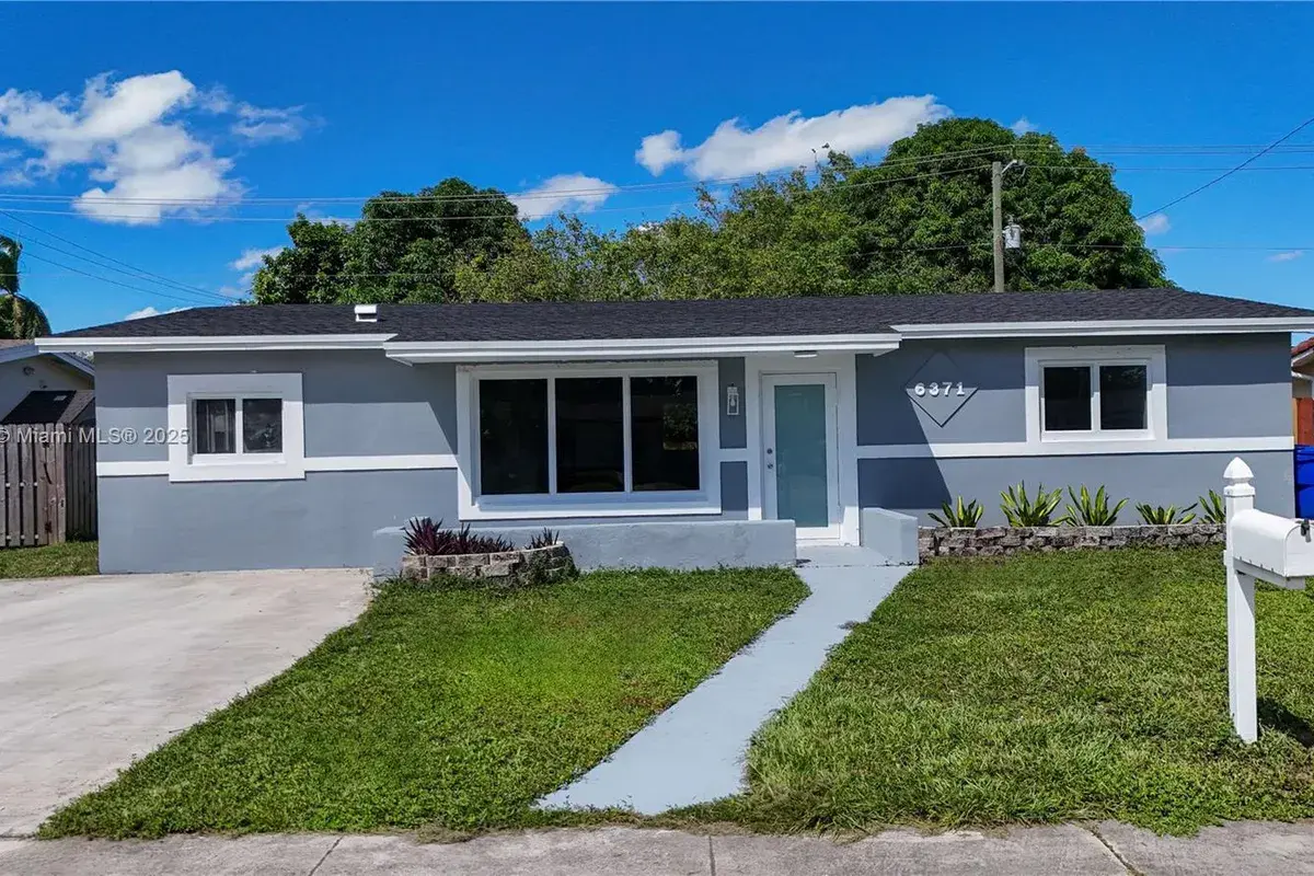 6371 Scott St, Hollywood FL 33024
