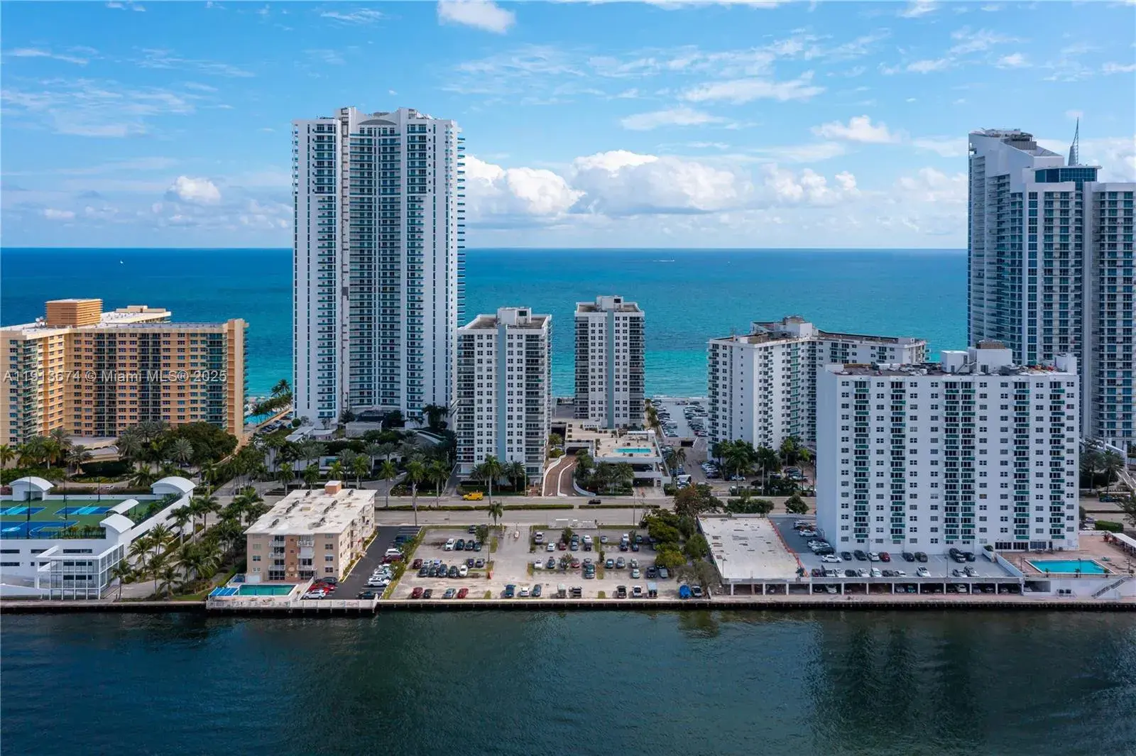 2 bedroom 2 bath Residential for sale at 2751 S Ocean Dr # 1008N, Hollywood FL 33019