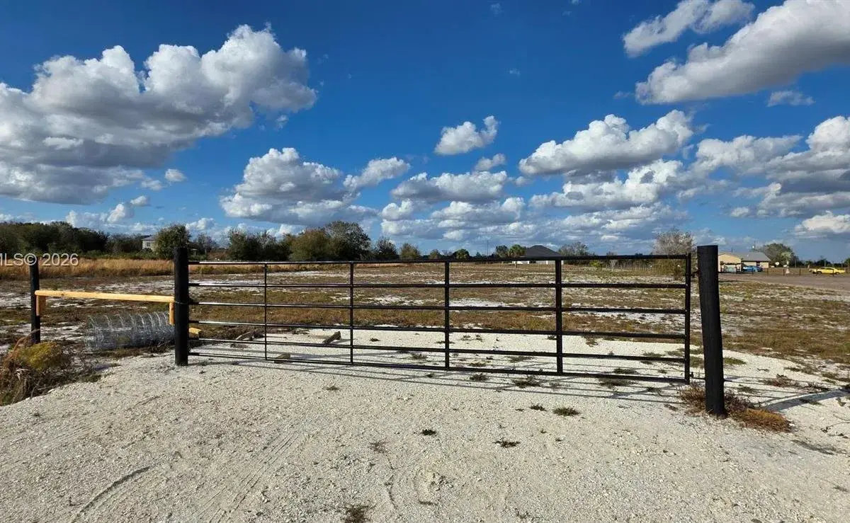 16525 NW 260 st, Okeechobee FL 34972