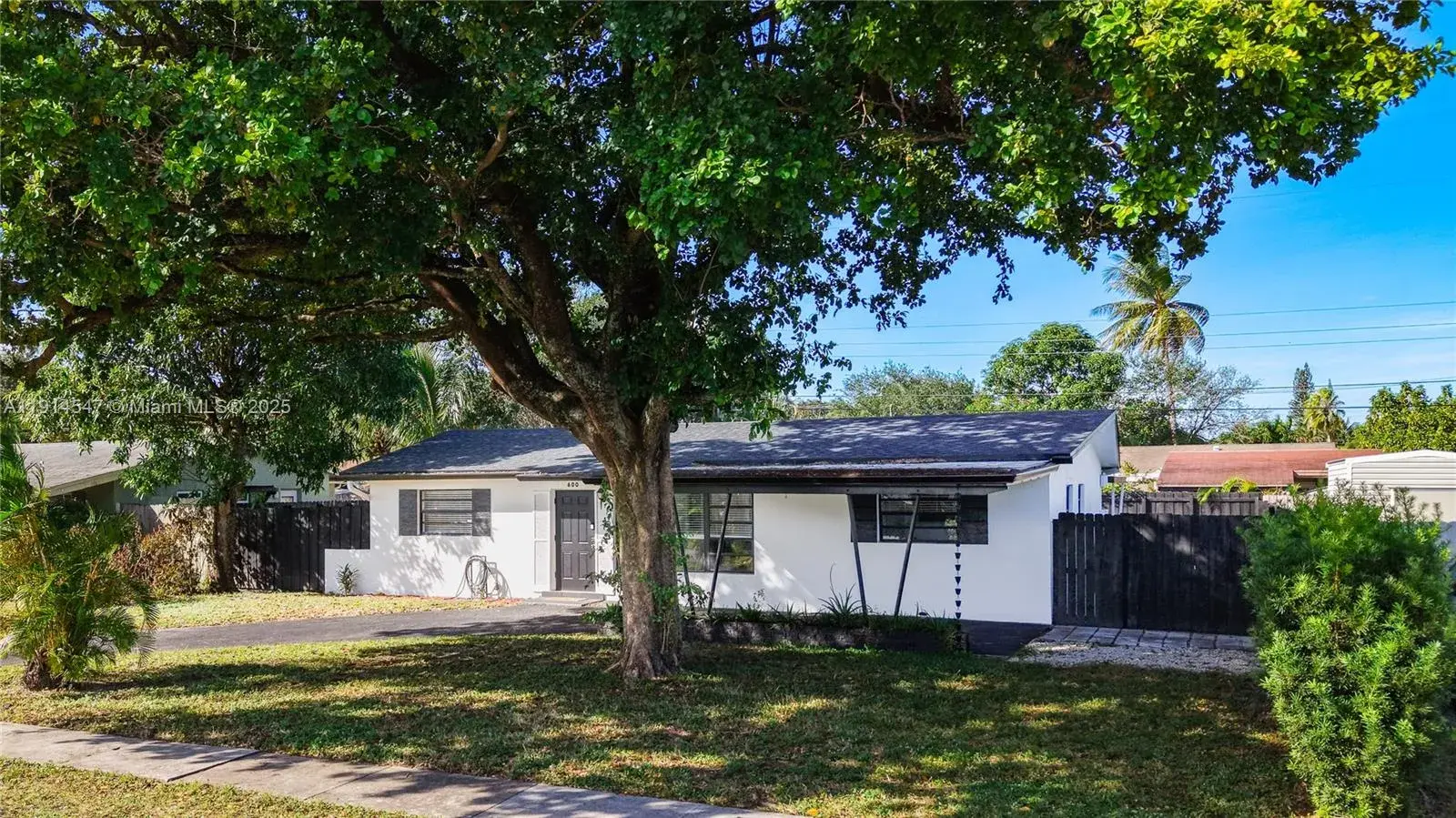 3 bedroom 2 bath Residential Lease for rent at 600 N 66th Ter, Hollywood FL 33024