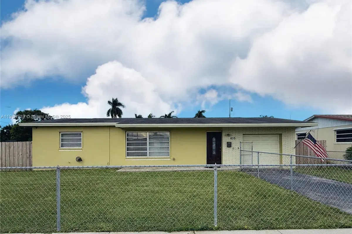 610 NW 17th St, Homestead FL 33030