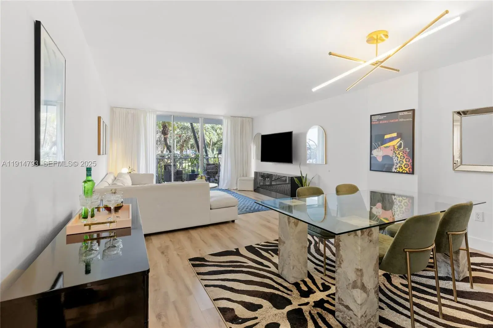 1 bedroom 2 bath Residential for sale at 2801 NE 183rd St # 108W, Aventura FL 33160