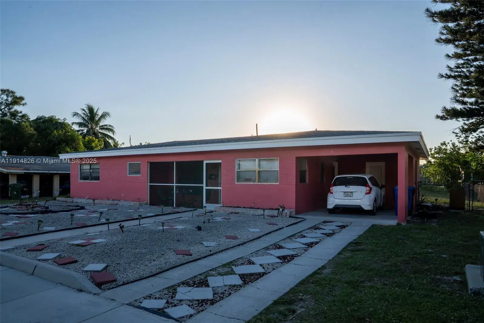 2 bedroom 2 bath Residential for sale at 1021 SW 31st Ave, Fort Lauderdale FL 33312