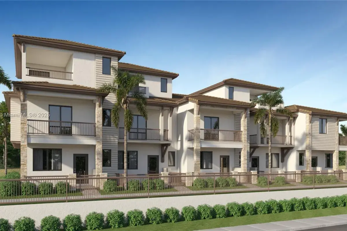2536 Manor Way, Wilton Manors FL 33305