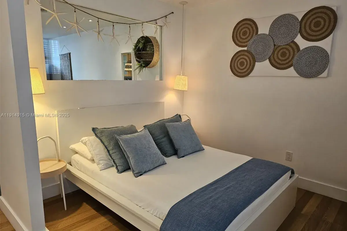 751 Collins Ave # 1, Miami Beach FL 33139