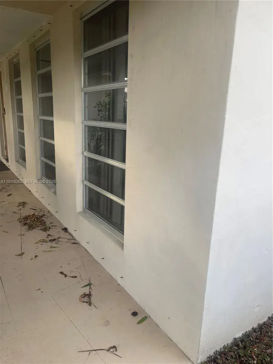 4315 Harrison St, Hollywood FL 33021