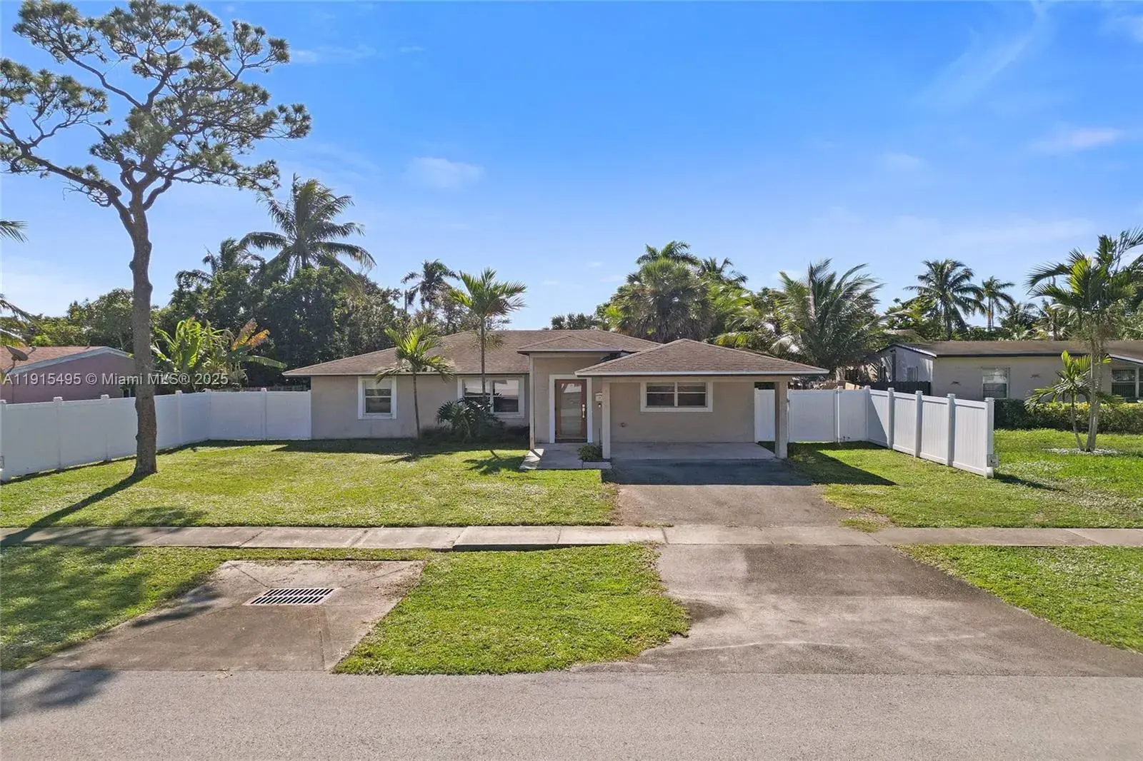 3 bedroom 2 bath Residential for sale at 3350 Berkeley Blvd, Fort Lauderdale FL 33312