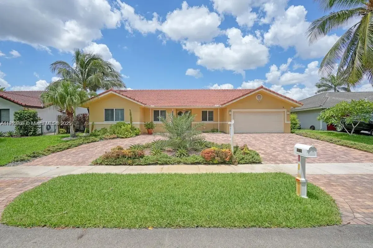 19720 SW 79th Ct, Cutler Bay FL 33189
