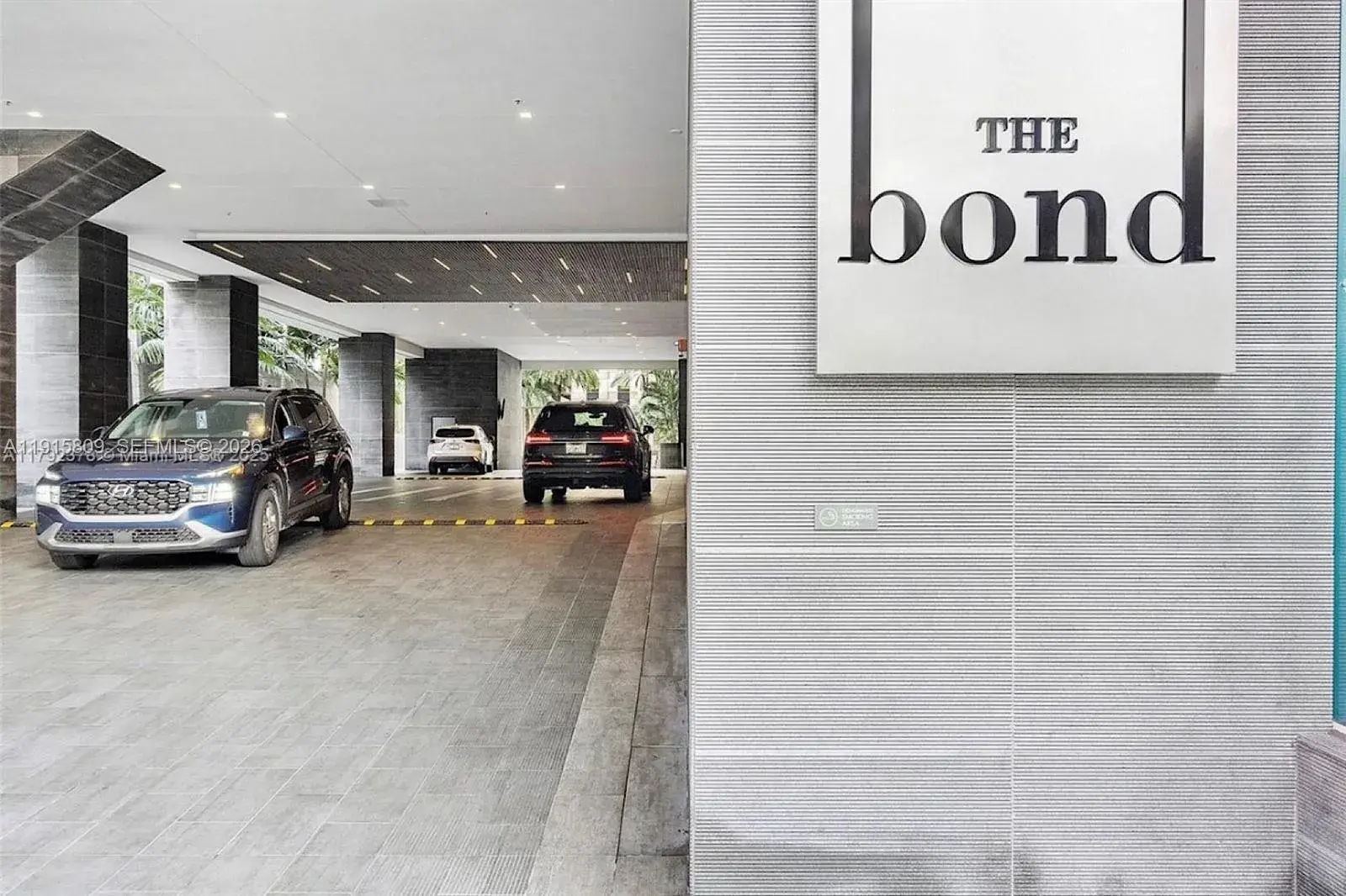 1 bath Residential for sale at 1080 Brickell Ave # 3705, Miami FL 33131