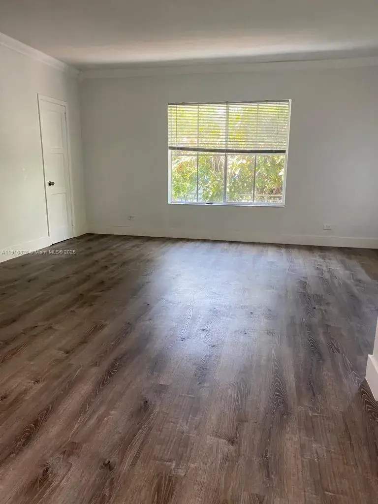1 bedroom 1 bath Residential Lease for rent at 6805 Abbott Ave # 7, Miami Beach FL 33141