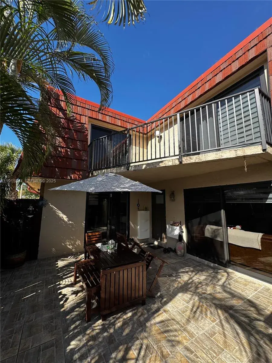 3 bedroom 2 bath Residential for sale at 8457 Boca Rio Dr, Boca Raton FL 33433