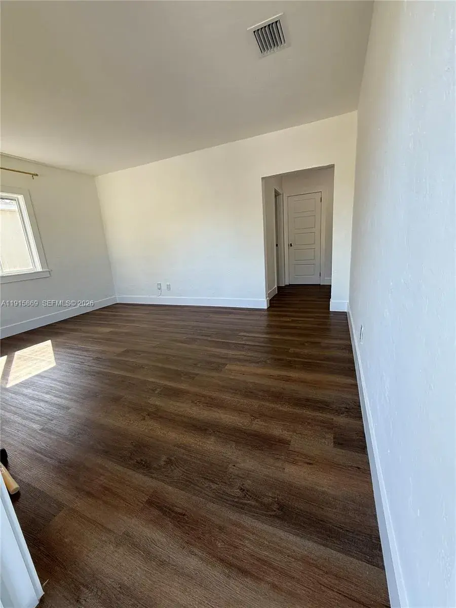 2770 SW 34 CT, Miami FL 33133