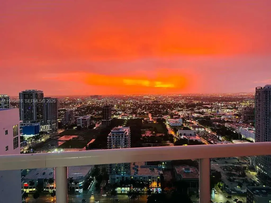 1 bedroom 1 bath Residential for sale at 1800 N Bayshore Dr # 4106, Miami FL 33132