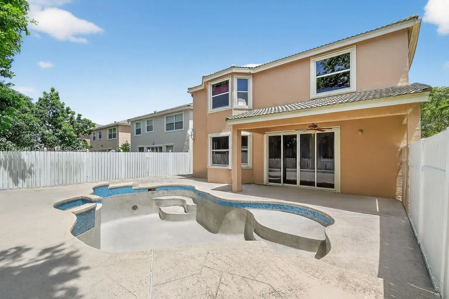 1579 Briar Oak Dr, Royal Palm Beach FL 33411