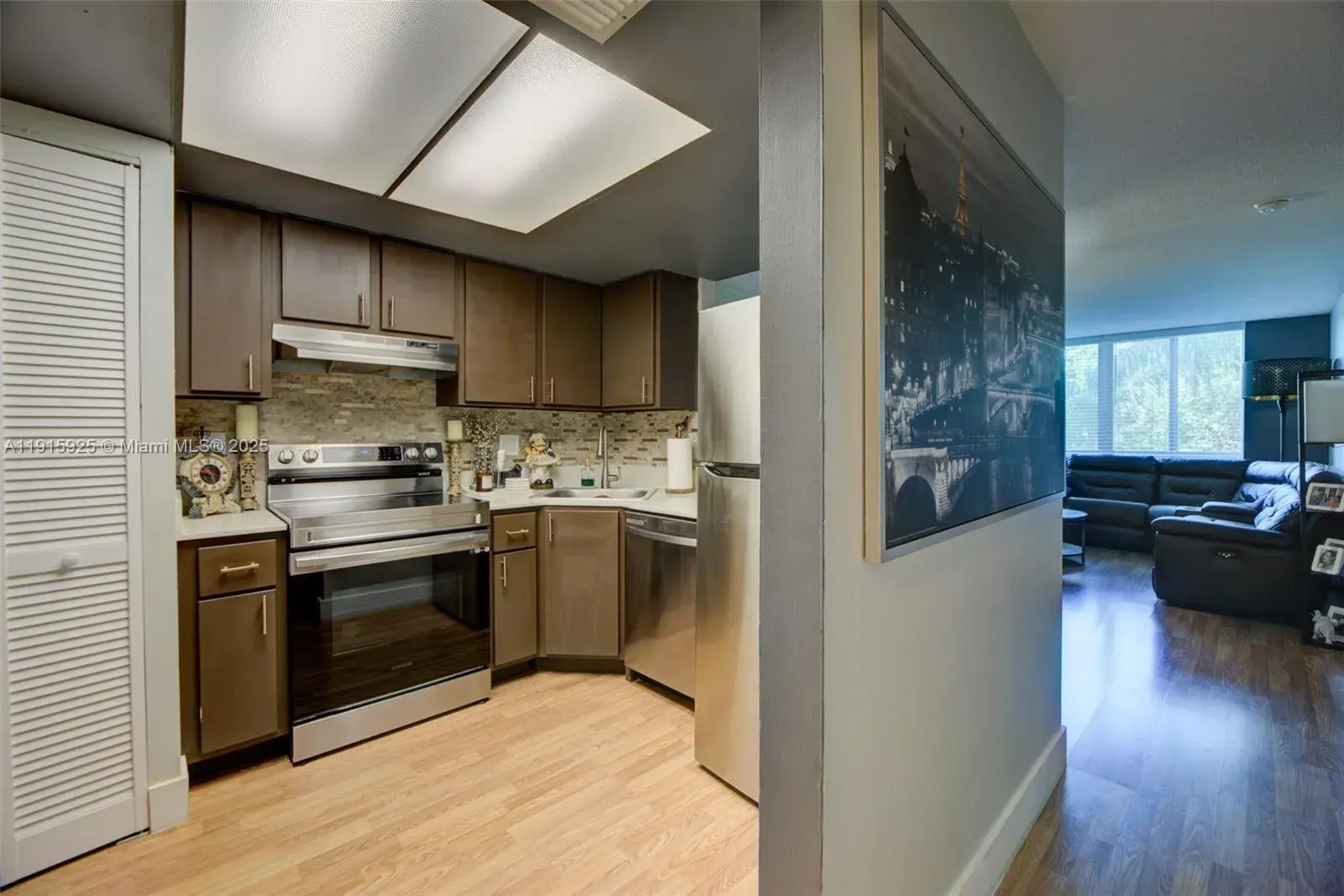 3149 Riverside Dr # 202, Coral Springs FL 33065
