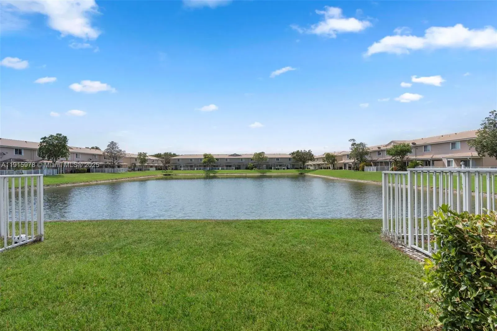 8988 Chambers St # 8988, Tamarac FL 33321